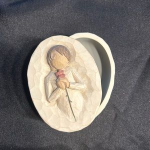 🩶Vintage Willow Tree Loving Angel Keepsake Box. Excellent condition!